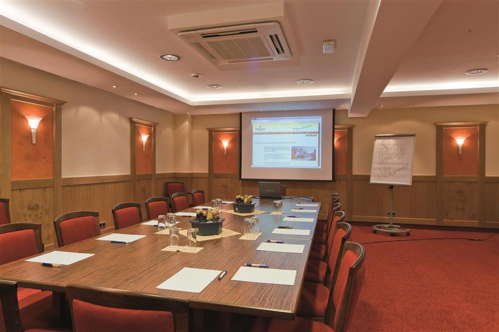 Hotel Weisses Lamm ファイツヘーヒハイム レストラン 写真
