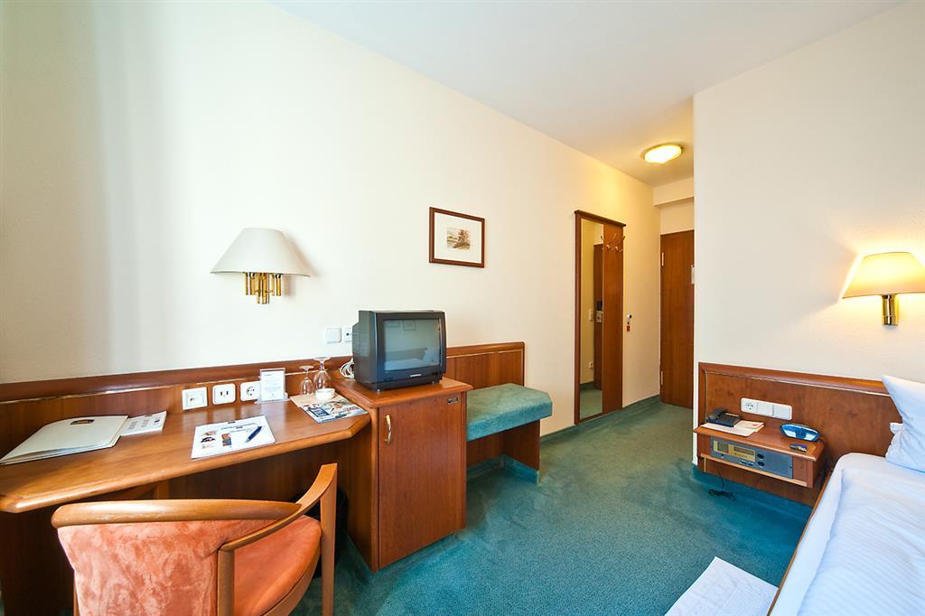 Hotel Weisses Lamm ファイツヘーヒハイム 部屋 写真